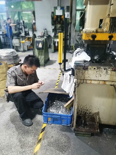 精密機(jī)械零件加工中的哪些細(xì)節(jié)是我們不能忽視的？